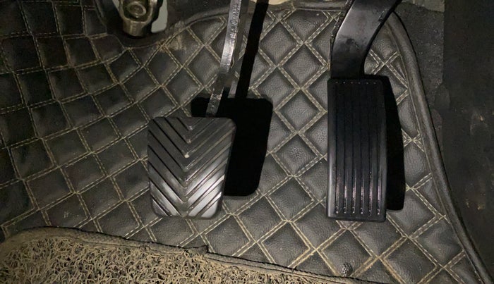 2021 KIA SONET HTX 1.0 IMT, Petrol, Manual, 1,04,326 km, Pedals