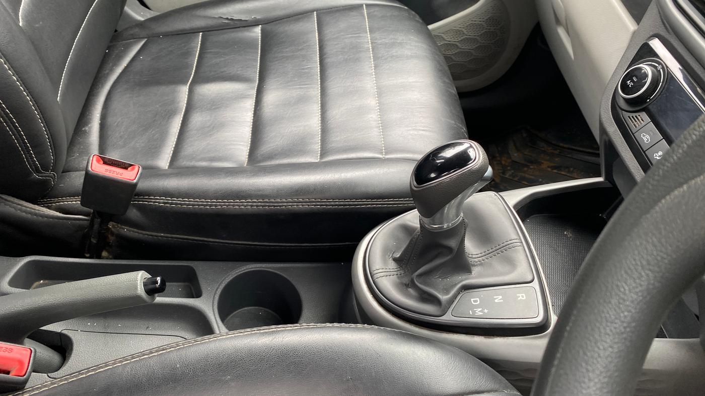 2020 Hyundai GRAND I10 NIOS SPORTZ AMT 1.2 KAPPA VTVT, Petrol, Automatic, 37,821 km, Gear Lever