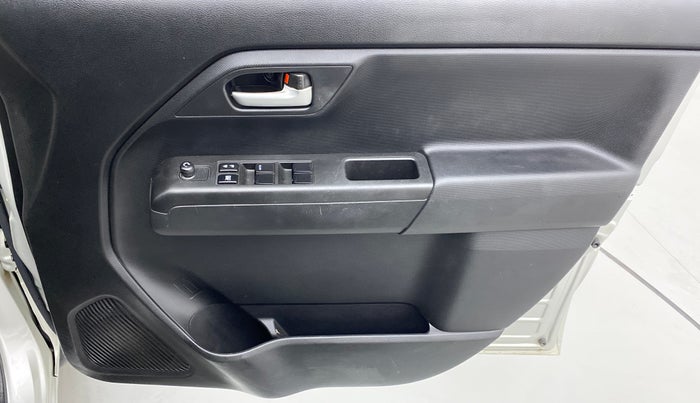 2020 Maruti New Wagon-R VXI (O) 1.0 AMT , Petrol, Automatic, 11,232 km, Driver Side Door Panels Control