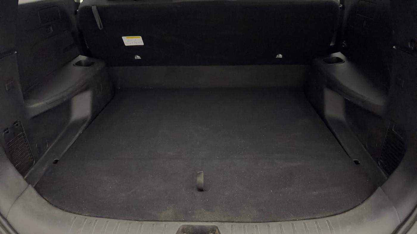 2023 Mahindra XUV700 MX P MT 5 STR, Petrol, Manual, 15,048 km, Boot Inside