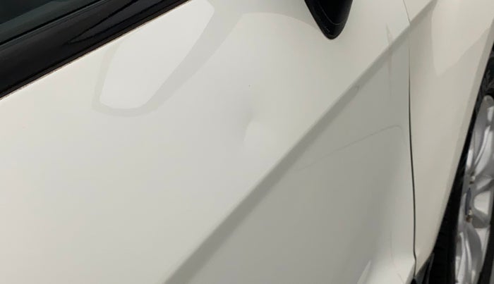 2014 Ford Ecosport TITANIUM 1.5L DIESEL, Diesel, Manual, 69,177 km, Driver-side door - Slightly dented