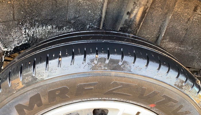 2021 Renault TRIBER RXT, Petrol, Manual, 50,726 km, Right Rear Tyre Tread