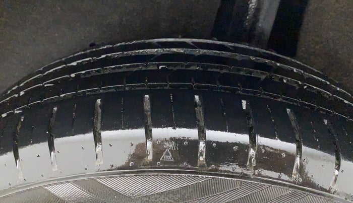 2020 Maruti Baleno ZETA PETROL 1.2, Petrol, Manual, 11,855 km, Left Rear Tyre Tread