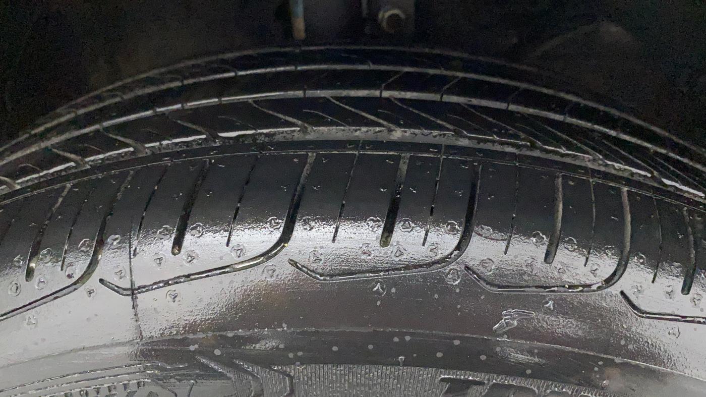 2020 Maruti Baleno ZETA PETROL 1.2, Petrol, Manual, 11,855 km, Right Front Tyre Tread