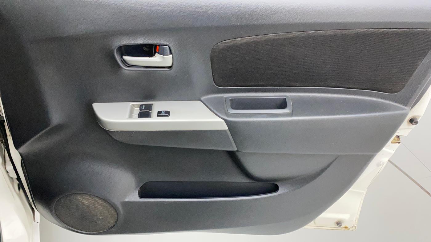 2012 Maruti Wagon R 1.0 LXI, Petrol, Manual, 55,994 km, Driver Side Door Panels Control