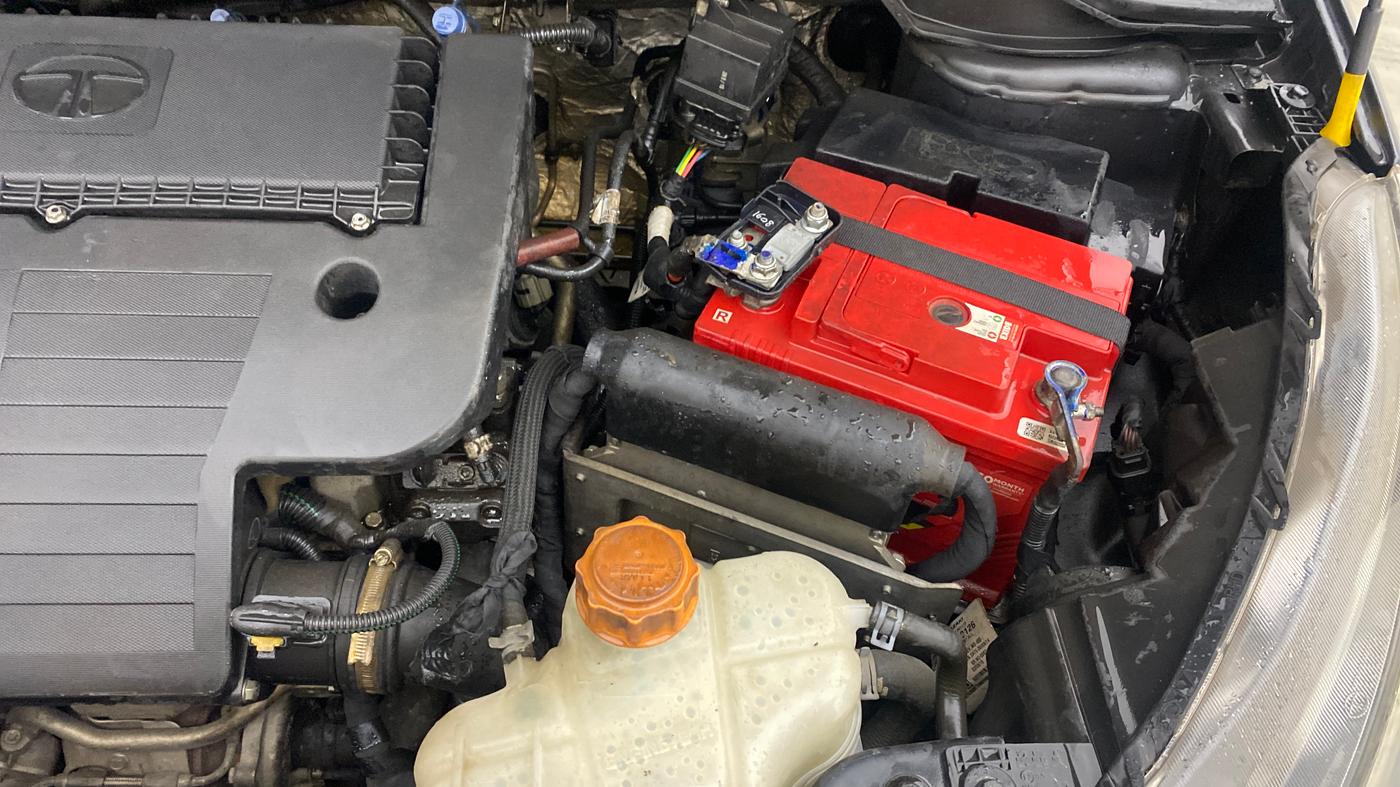 2016 Tata Bolt XM QUADRAJET, Diesel, Manual, 1,49,359 km, Engine View - Left