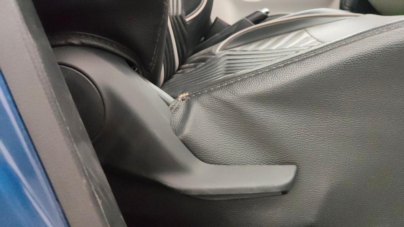 2018 Maruti IGNIS DELTA 1.2, Petrol, Manual, 1,01,071 km, Driver Side Adjustment Panel