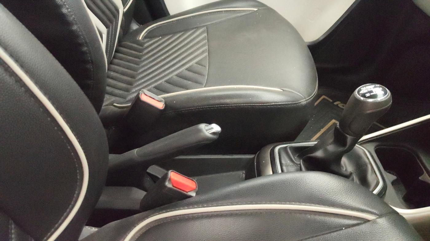 2018 Maruti IGNIS DELTA 1.2, Petrol, Manual, 1,01,071 km, Gear Lever
