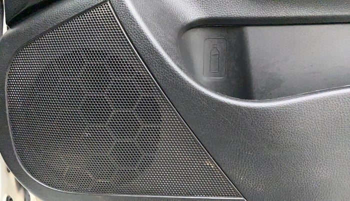 2015 Maruti Swift VXI, Petrol, Manual, 91,580 km, Speaker