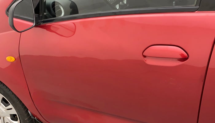 2017 Datsun Redi Go T(O) 1.0, Petrol, Manual, 32,799 km, Front passenger door - Slightly dented