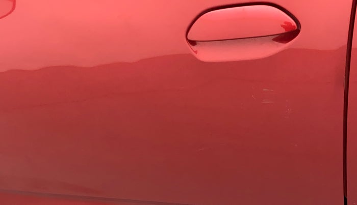 2017 Datsun Redi Go T(O) 1.0, Petrol, Manual, 32,799 km, Front passenger door - Minor scratches