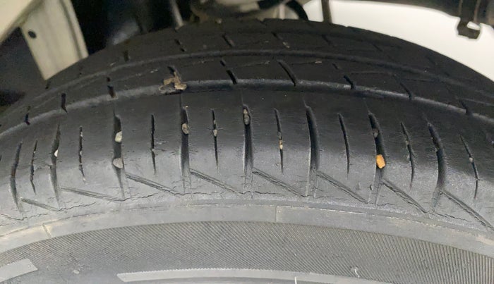 2019 Maruti Alto LXI, Petrol, Manual, 35,479 km, Left Rear Tyre Tread