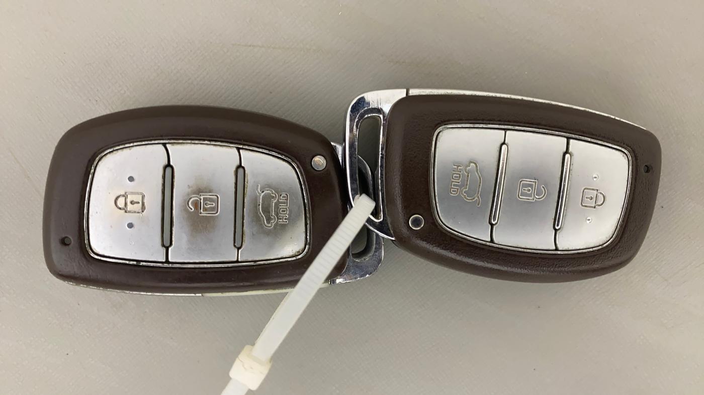 2016 Hyundai Creta SX (O) 1.6 DIESEL, Diesel, Manual, 77,649 km, Key Close Up