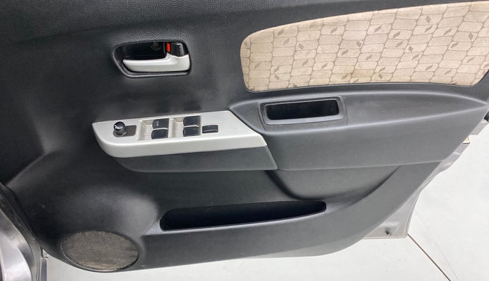 2013 Maruti Wagon R 1.0 VXI, Petrol, Manual, 91,405 km, Driver Side Door Panels Control