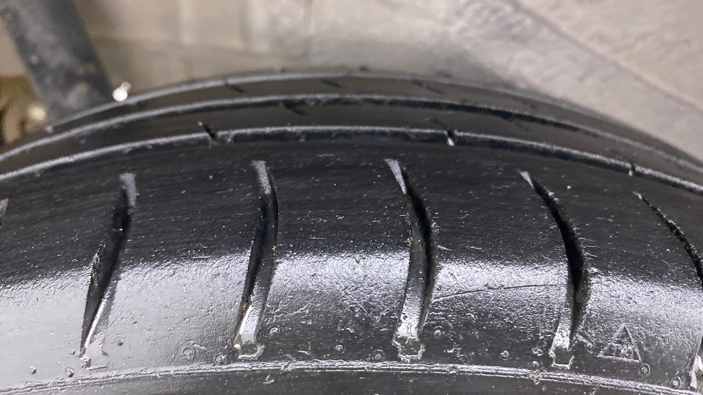 2013 Maruti Wagon R 1.0 VXI, Petrol, Manual, 91,405 km, Right Rear Tyre Tread