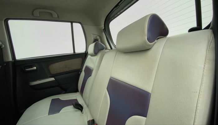 2013 Maruti Wagon R 1.0 VXI, Petrol, Manual, 91,405 km, Right Side Rear Door Cabin