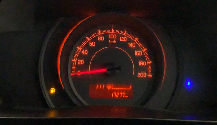 2021 Maruti Swift LXI, Petrol, Manual, 17,277 km, Odometer Image