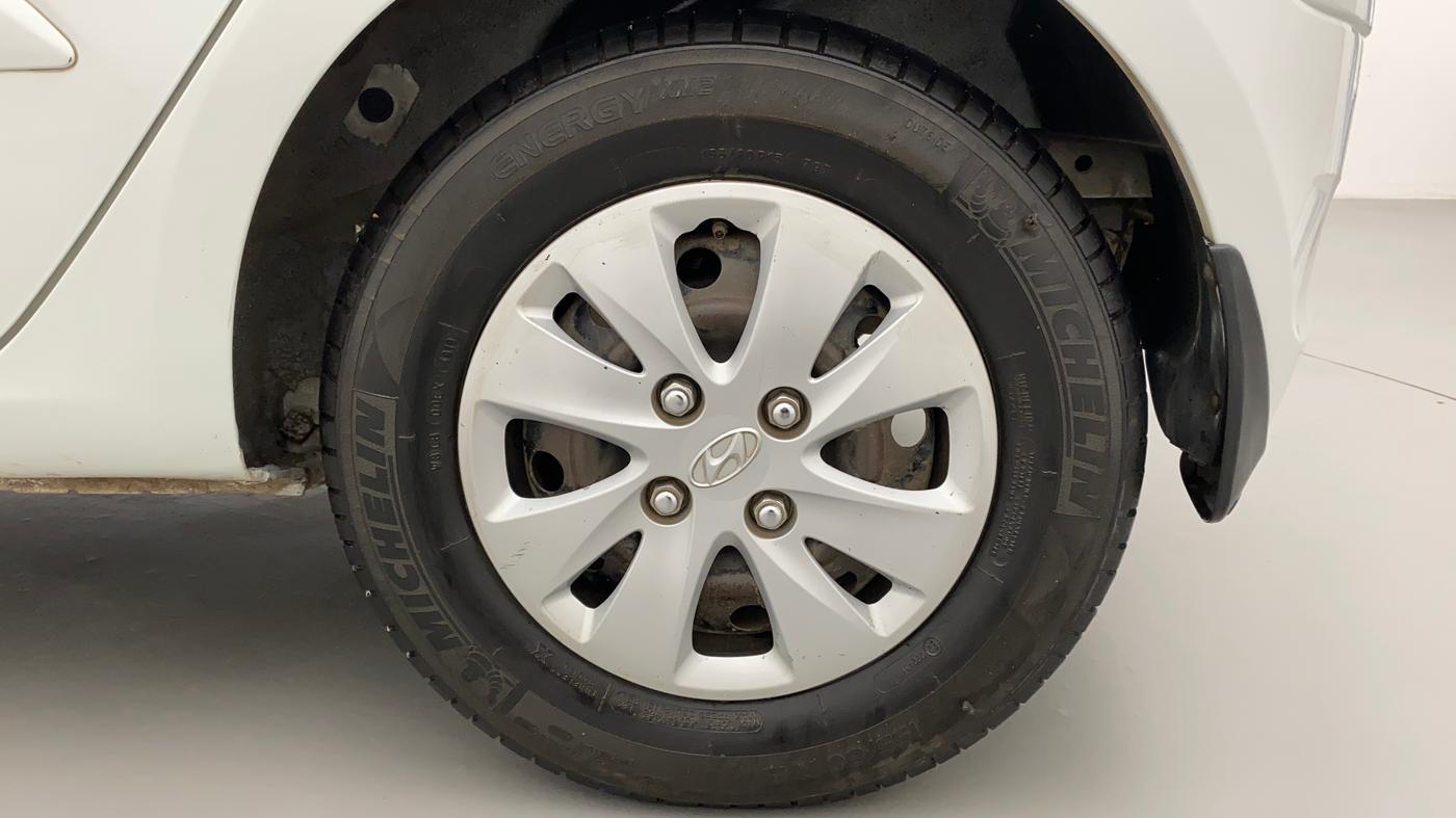 2012 Hyundai i10 SPORTZ 1.2, Petrol, Manual, 37,705 km, Left Rear Wheel