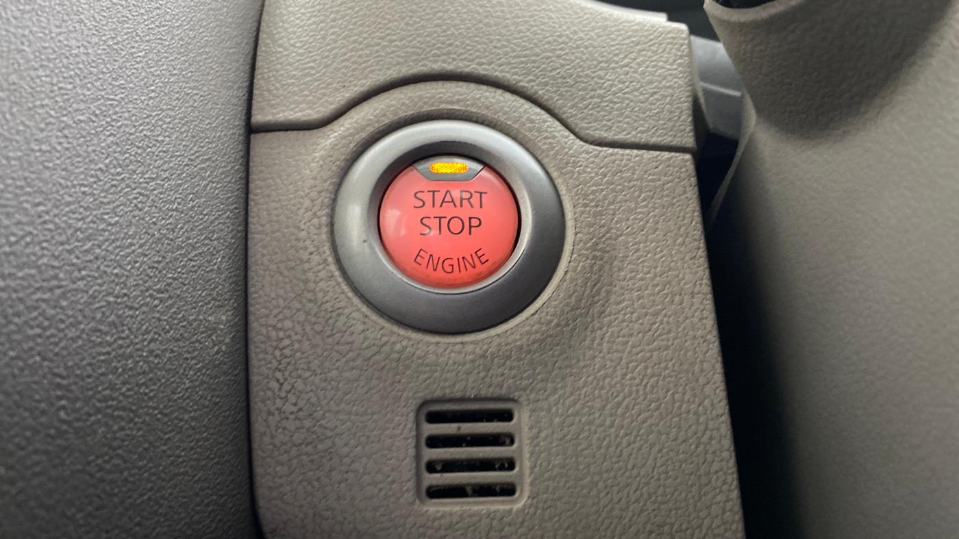 2013 Nissan Micra XV PETROL, Petrol, Manual, 1,01,119 km, Keyless Start/ Stop Button