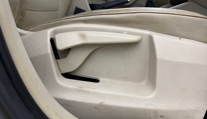 2014 Skoda Octavia AMBITION 1.4 TSI, Petrol, Manual, 65,493 km, Driver Side Adjustment Panel