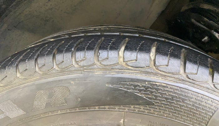 2014 Skoda Octavia AMBITION 1.4 TSI, Petrol, Manual, 65,493 km, Left Front Tyre Tread