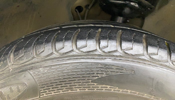 2014 Skoda Octavia AMBITION 1.4 TSI, Petrol, Manual, 65,493 km, Right Front Tyre Tread