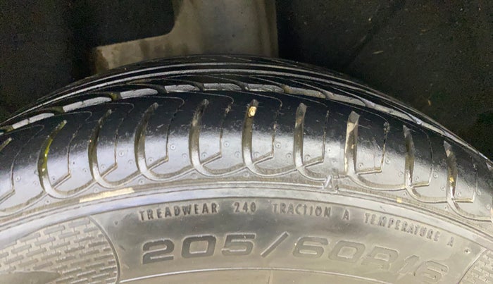 2014 Skoda Octavia AMBITION 1.4 TSI, Petrol, Manual, 65,493 km, Left Rear Tyre Tread