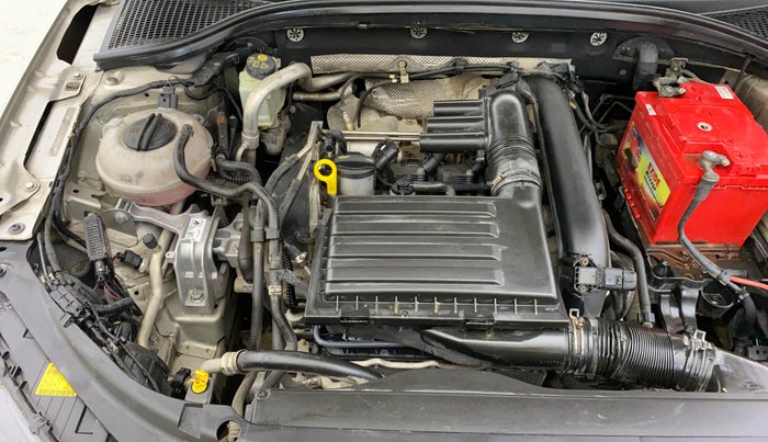 2014 Skoda Octavia AMBITION 1.4 TSI, Petrol, Manual, 65,493 km, Engine View - Right