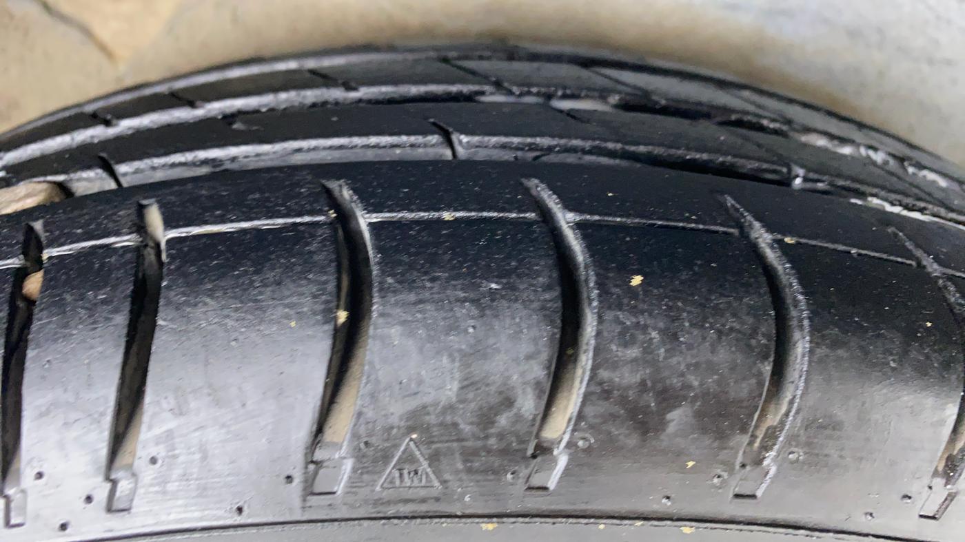 2010 Hyundai i10 MAGNA 1.2, Petrol, Manual, 36,623 km, Right Rear Tyre Tread