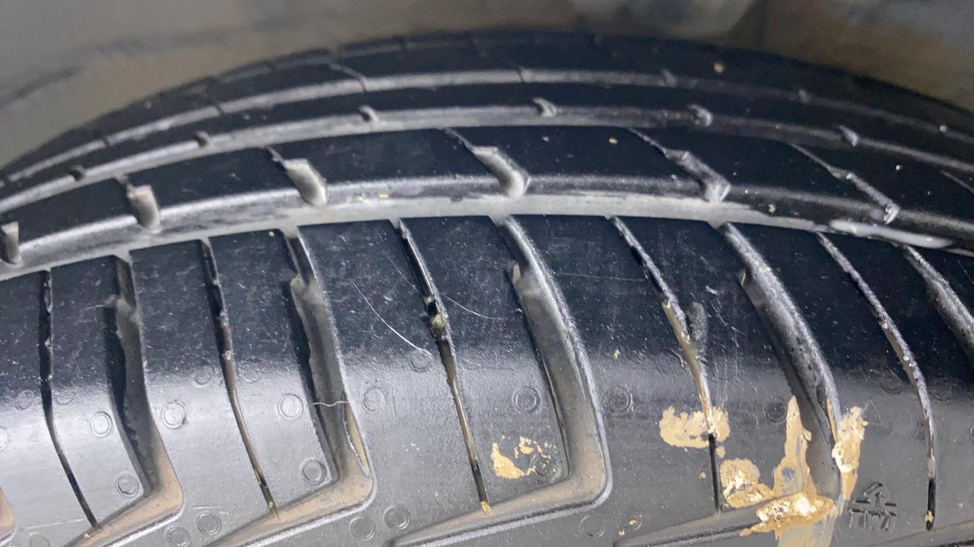 2010 Hyundai i10 MAGNA 1.2, Petrol, Manual, 36,623 km, Right Front Tyre Tread