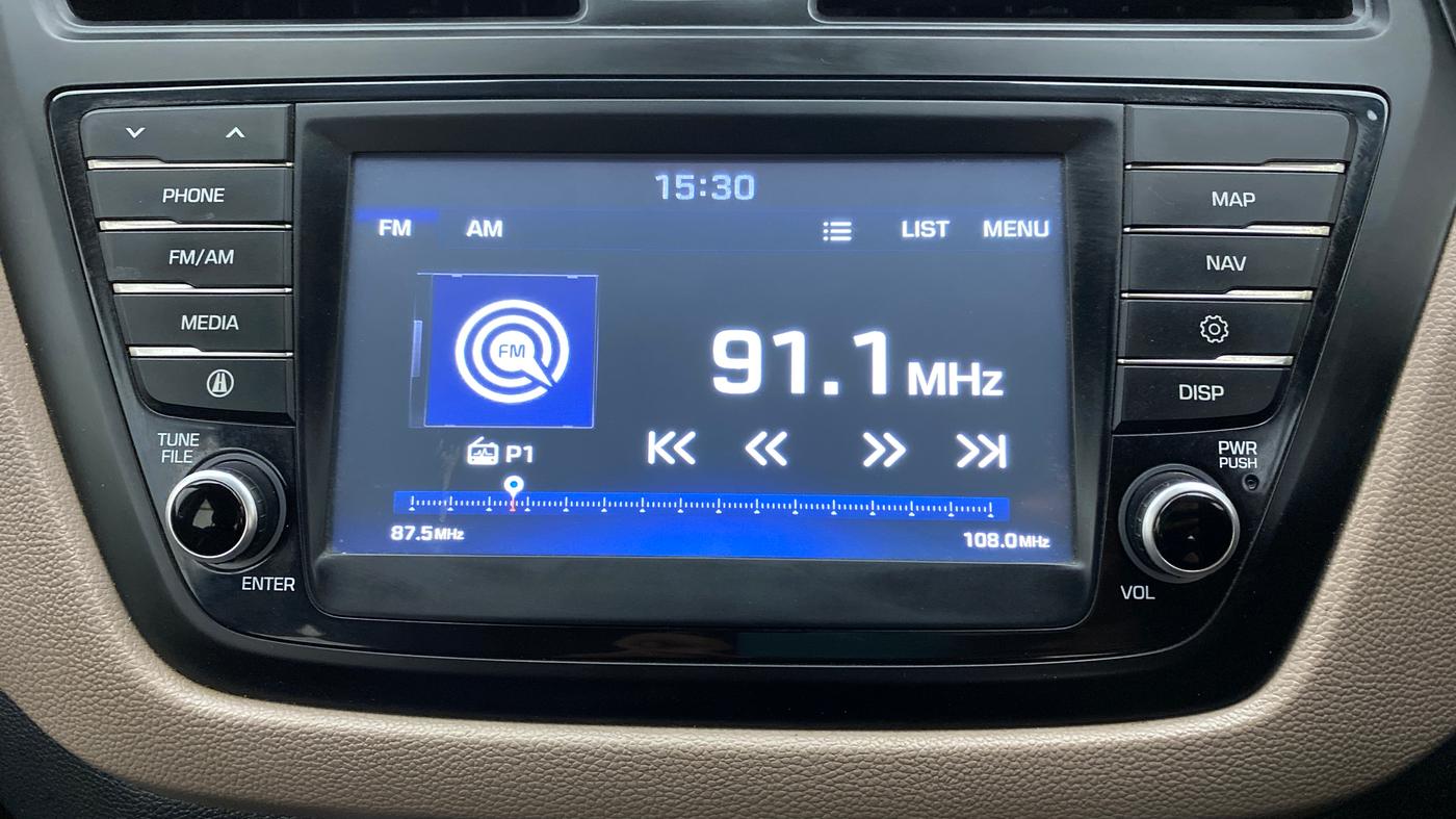 2017 Hyundai Elite i20 ASTA 1.2 (O), Petrol, Manual, 17,523 km, Infotainment System