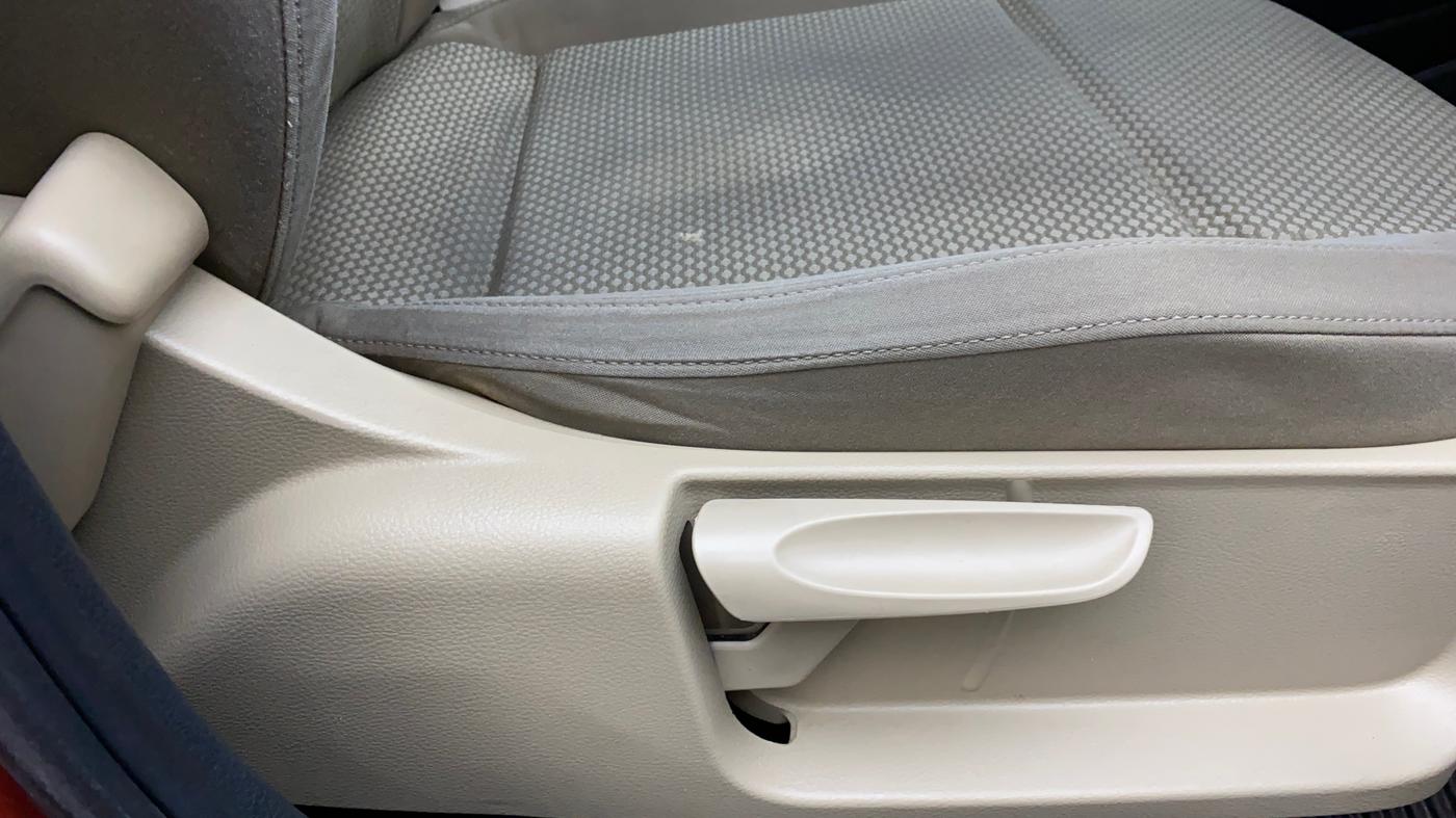 2014 Volkswagen Polo HIGHLINE1.2L, Petrol, Manual, 37,711 km, Driver Side Adjustment Panel