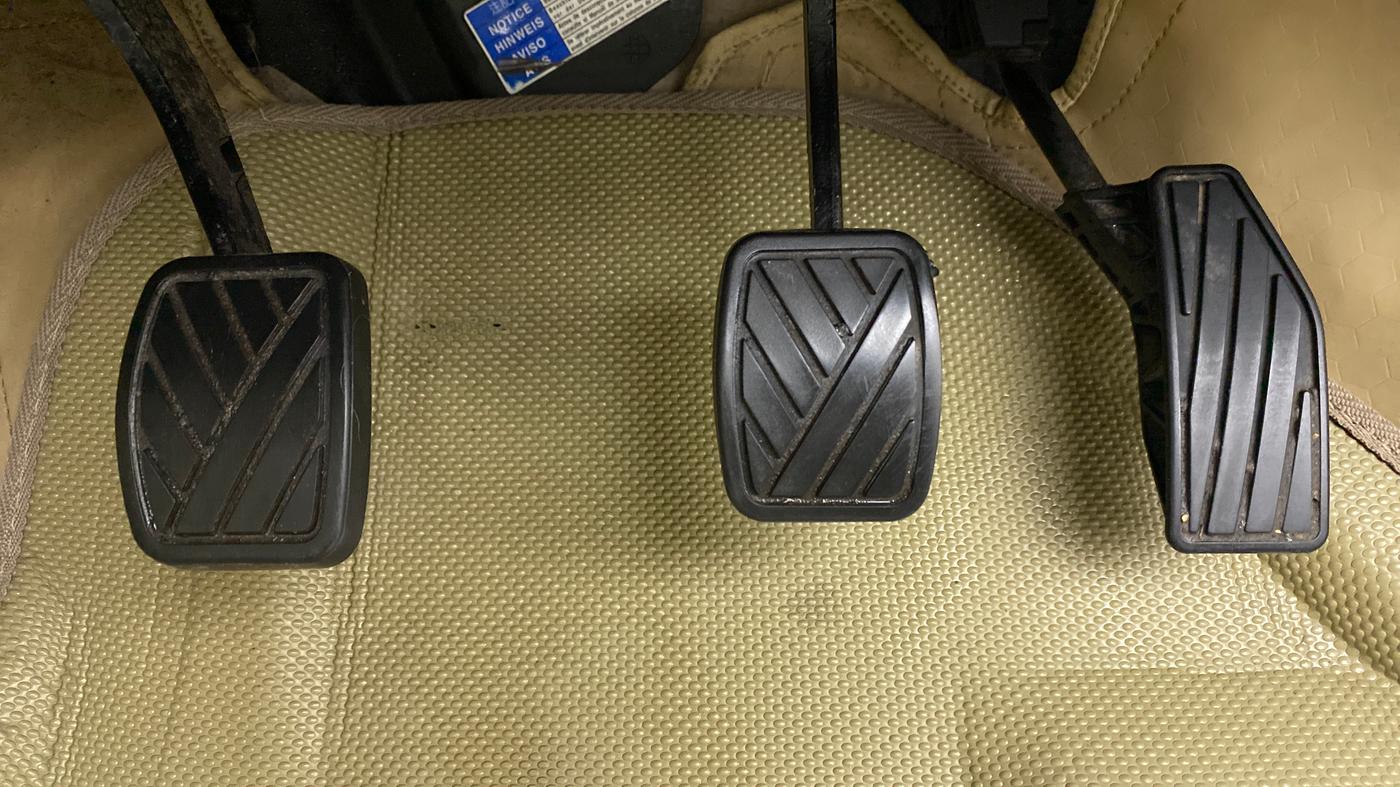 2019 Maruti Dzire VXI, Petrol, Manual, 39,701 km, Pedals