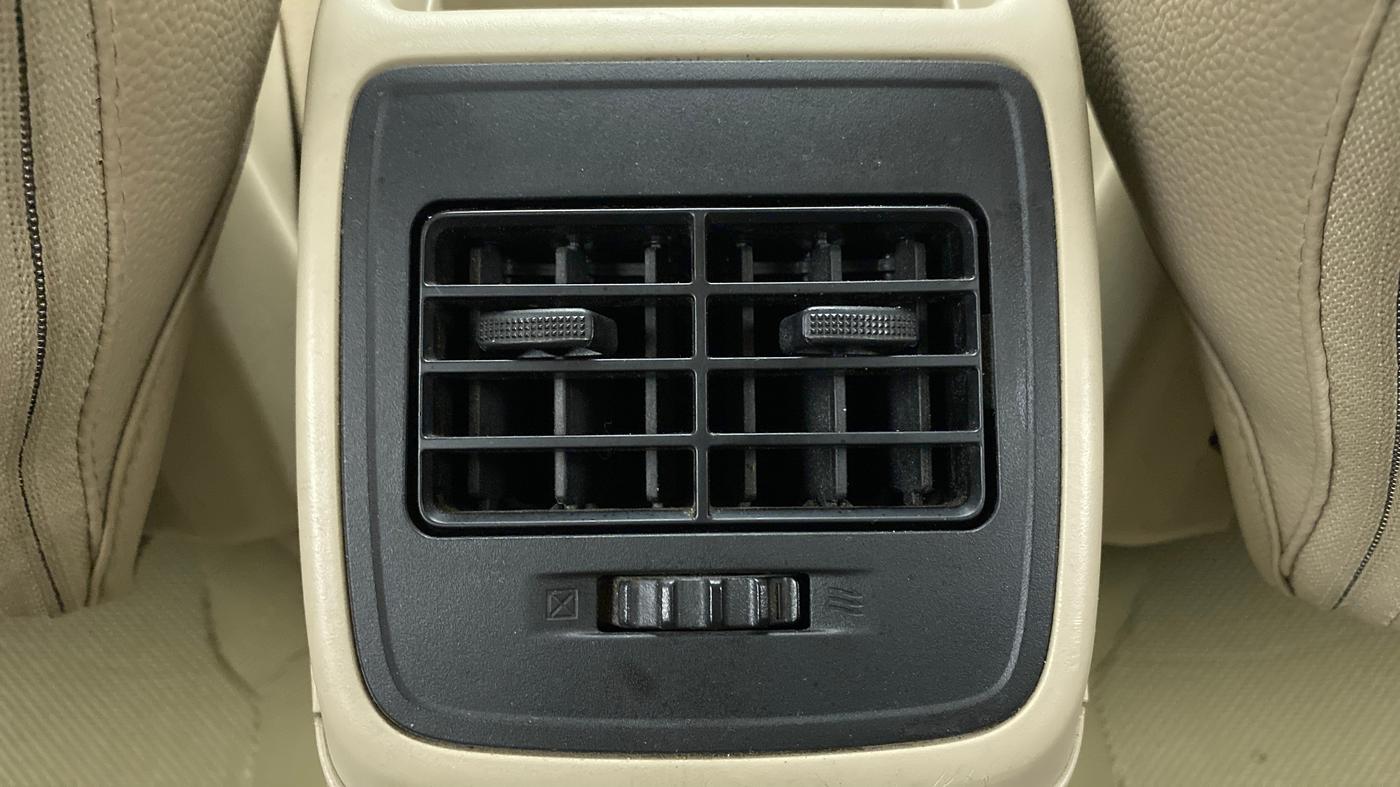 2019 Maruti Dzire VXI, Petrol, Manual, 39,701 km, Rear AC Vents