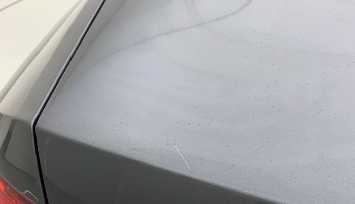 2018 Volkswagen Vento HIGHLINE DIESEL 1.5, Diesel, Manual, 1,06,080 km, Dicky (Boot door) - Minor scratches