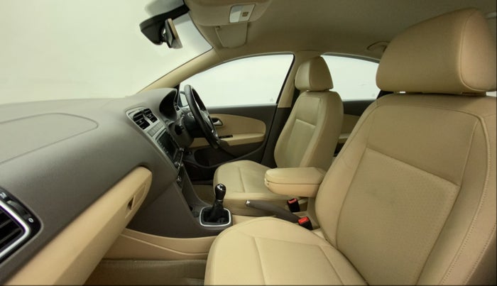 2018 Volkswagen Vento HIGHLINE DIESEL 1.5, Diesel, Manual, 1,06,080 km, Right Side Front Door Cabin
