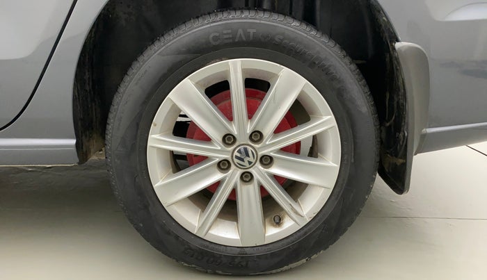 2018 Volkswagen Vento HIGHLINE DIESEL 1.5, Diesel, Manual, 1,06,080 km, Left Rear Wheel
