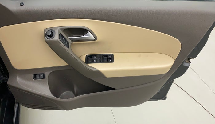 2018 Volkswagen Vento HIGHLINE DIESEL 1.5, Diesel, Manual, 1,06,080 km, Driver Side Door Panels Control