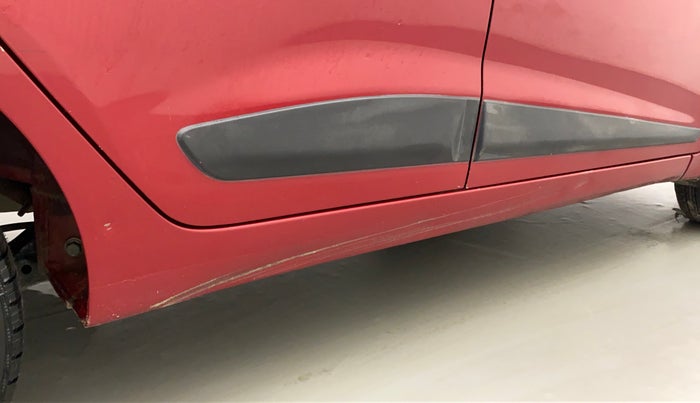 2017 Hyundai Grand i10 SPORTZ (O) 1.2 KAPPA VTVT, Petrol, Manual, 70,972 km, Right running board - Slightly dented