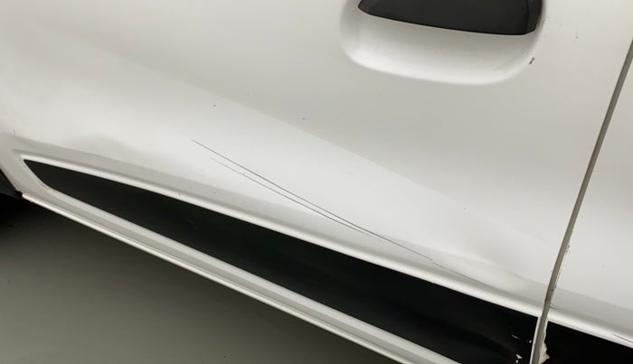 2019 Renault Kwid RXL, Petrol, Manual, 32,860 km, Front passenger door - Minor scratches