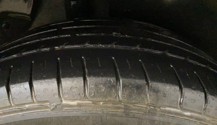 2016 Hyundai Creta  SX 1.6 Petrol , Petrol, Manual, 85,737 km, Right Rear Tyre Tread