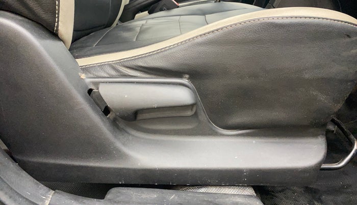 2014 Maruti Swift VXI, Petrol, Manual, 67,839 km, Driver Side Adjustment Panel