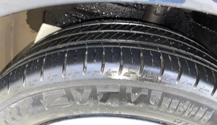 2024 Hyundai AURA S 1.2, Petrol, Manual, 2,413 km, Left Front Tyre Tread