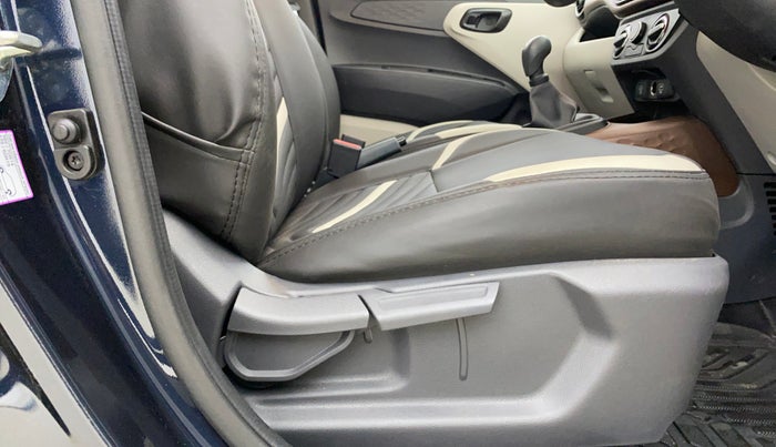 2024 Hyundai AURA S 1.2, Petrol, Manual, 2,413 km, Driver Side Adjustment Panel