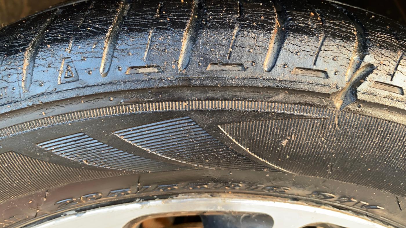 2019 Toyota Glanza V, Petrol, Manual, 53,194 km, Right Front Tyre Tread