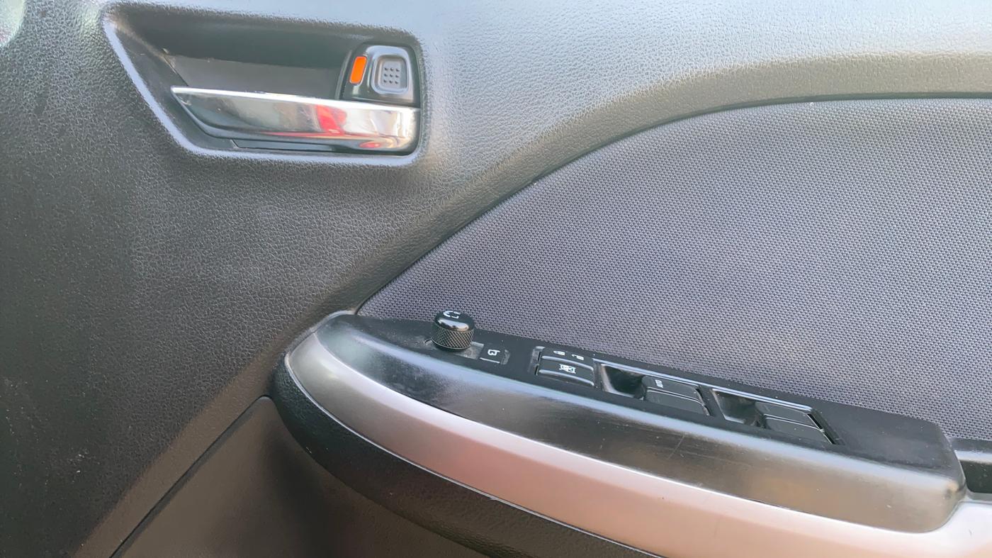 2019 Toyota Glanza V, Petrol, Manual, 53,194 km, Driver Side Door Panels Control