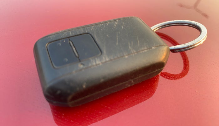 2019 Toyota Glanza V, Petrol, Manual, 53,194 km, Key Close Up