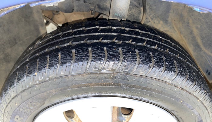 2017 Datsun Go Plus T, Petrol, Manual, 20,192 km, Left Front Tyre Tread