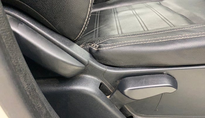 2019 Ford Ecosport TITANIUM + 1.5L DIESEL, Diesel, Manual, 1,26,514 km, Driver Side Adjustment Panel