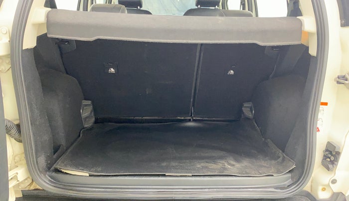 2019 Ford Ecosport TITANIUM + 1.5L DIESEL, Diesel, Manual, 1,26,514 km, Boot Inside